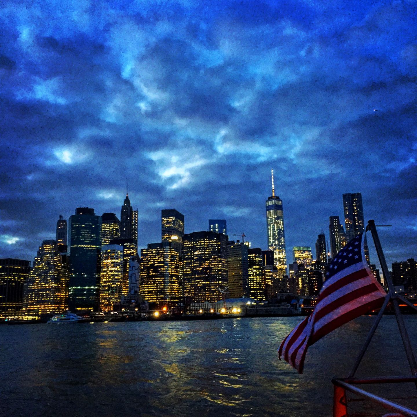 Manhattan skyline at night